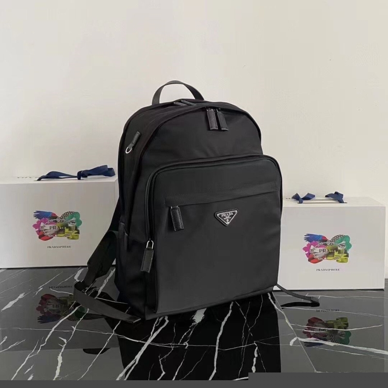 Pra*a backpacks